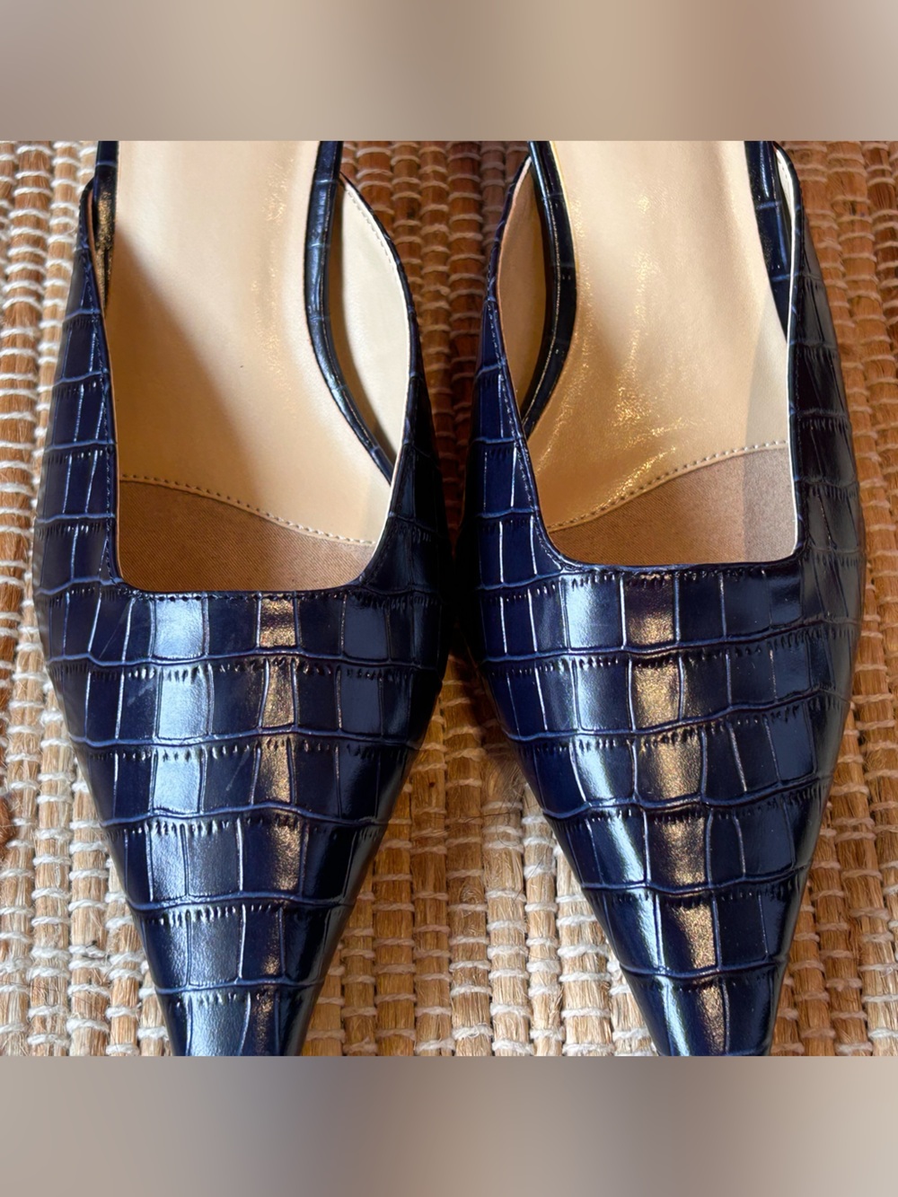 NWOT ANN TAYLOR s10 Croc-Embossed Pointed toe kitten heel mules-navy leather - Picture 7 of 8